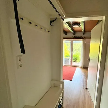 Holiday home Haus Loewe - Komplettes Am Badesee