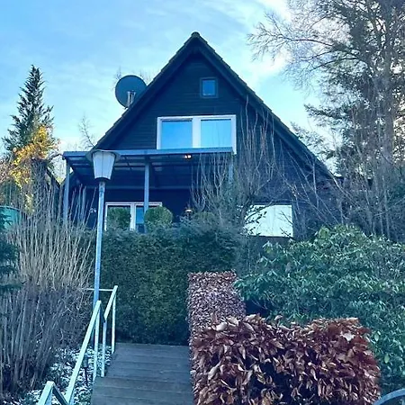 Holiday home Haus Loewe - Komplettes Am Badesee *