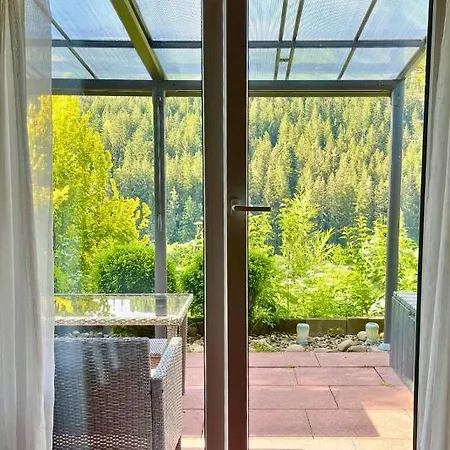 Haus Loewe - Komplettes Am Badesee Holiday home Erzgrube