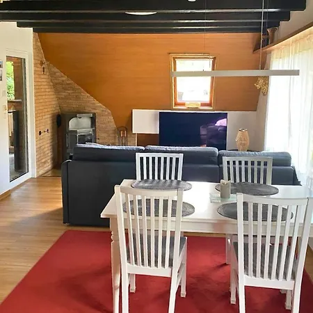 Haus Loewe - Komplettes Am Badesee Erzgrube