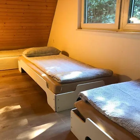Haus Loewe - Komplettes Am Badesee Erzgrube