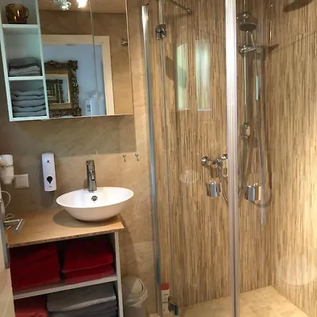 Haus Loewe - Komplettes Am Badesee Holiday home Erzgrube