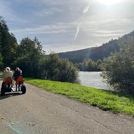 Haus Loewe - Komplettes Am Badesee *